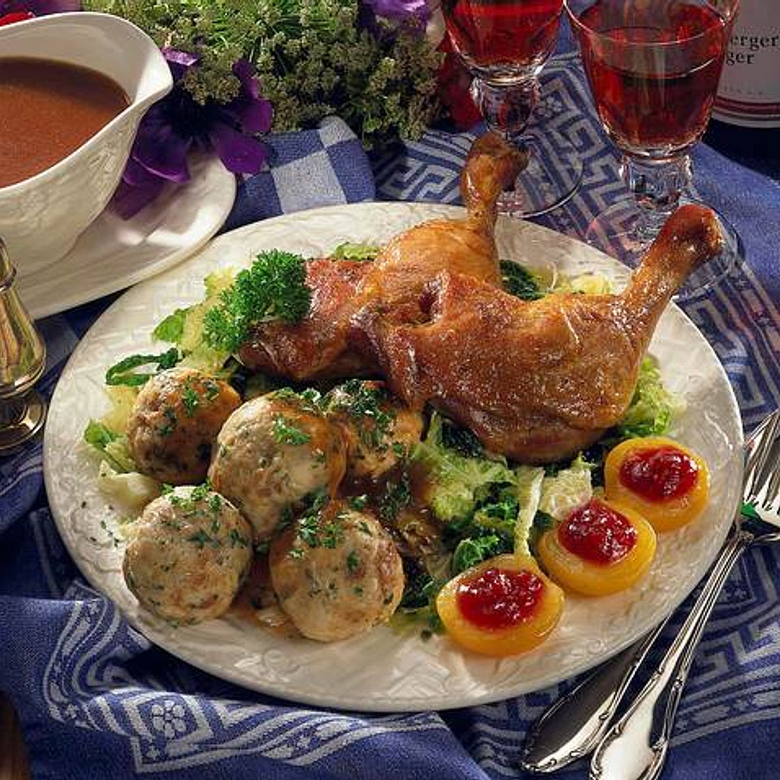 Brezel-Knödel zu Entenkeulen