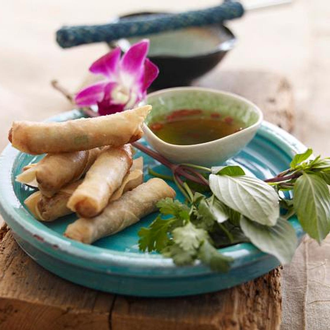 Vietnam: Cha Gio Frühlingsrollen mit Dip