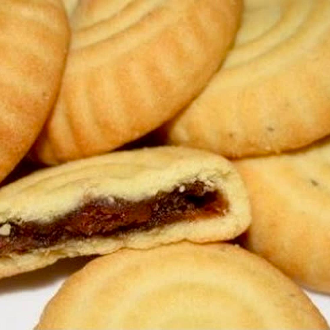 Maamoul with Dates