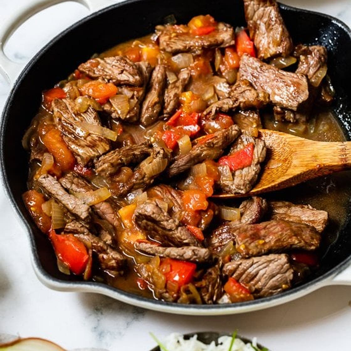 Colombian Carne Bistec - Colombian Steak with Onions and Tomatoes