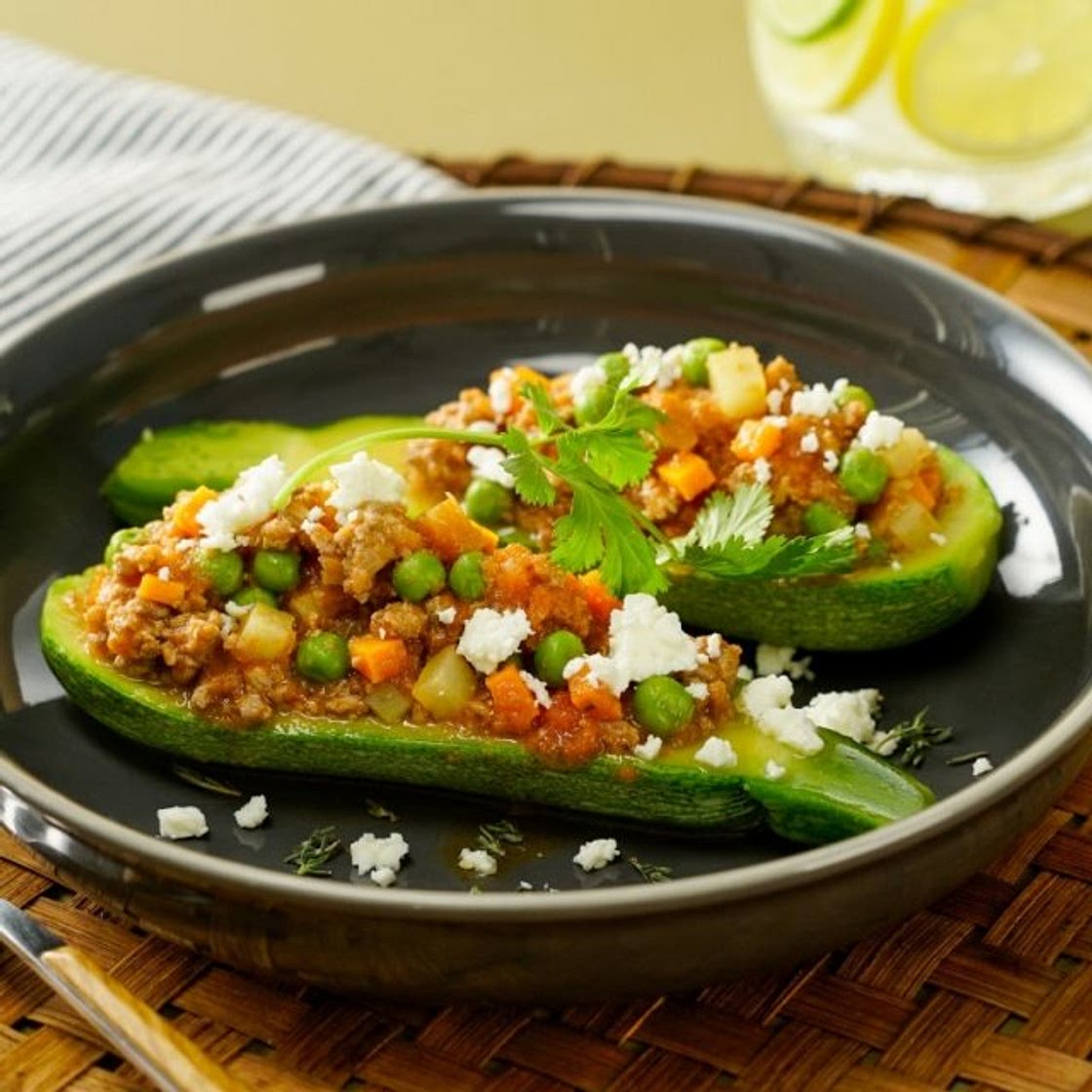 Calabacitas Rellenas de Picadillo