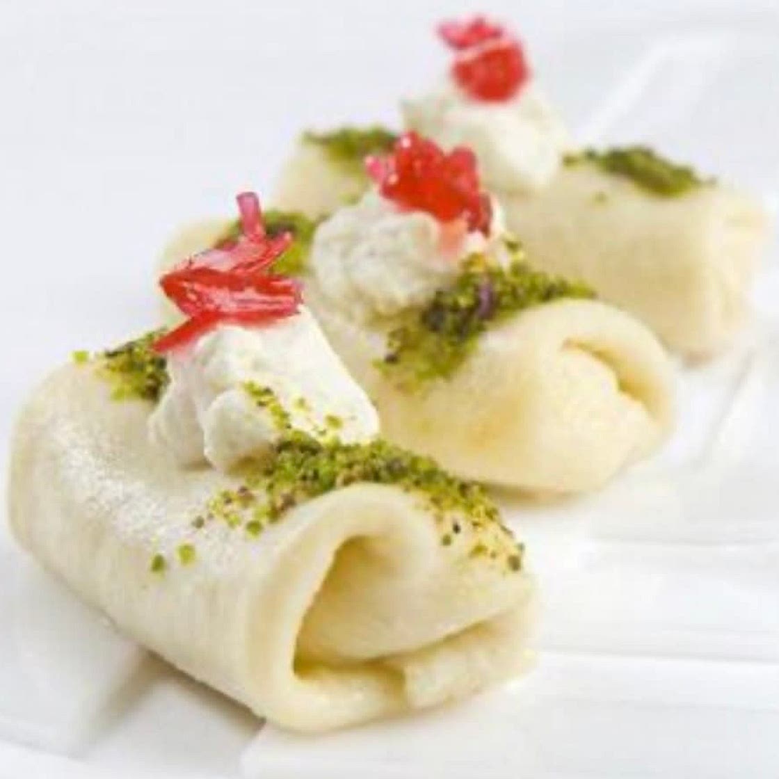 Halawet El Jibin (حلاوة الجبن الطرابلسية).