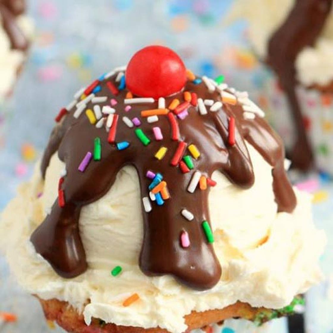 Ice Cream Sundae Cupcakes