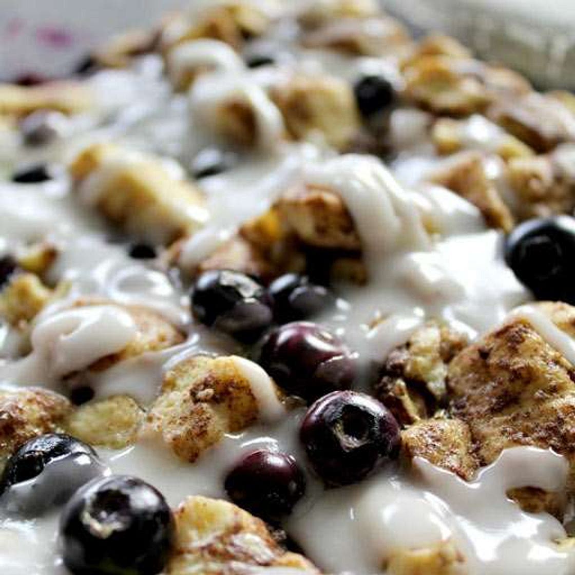 Cinnamon Roll Blueberry French Toast Bake