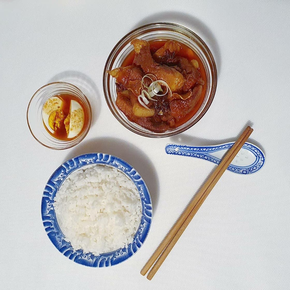 LU ROU FAN 卤肉饭 (ASIAN-STYLE BRAISED PORK RICE)