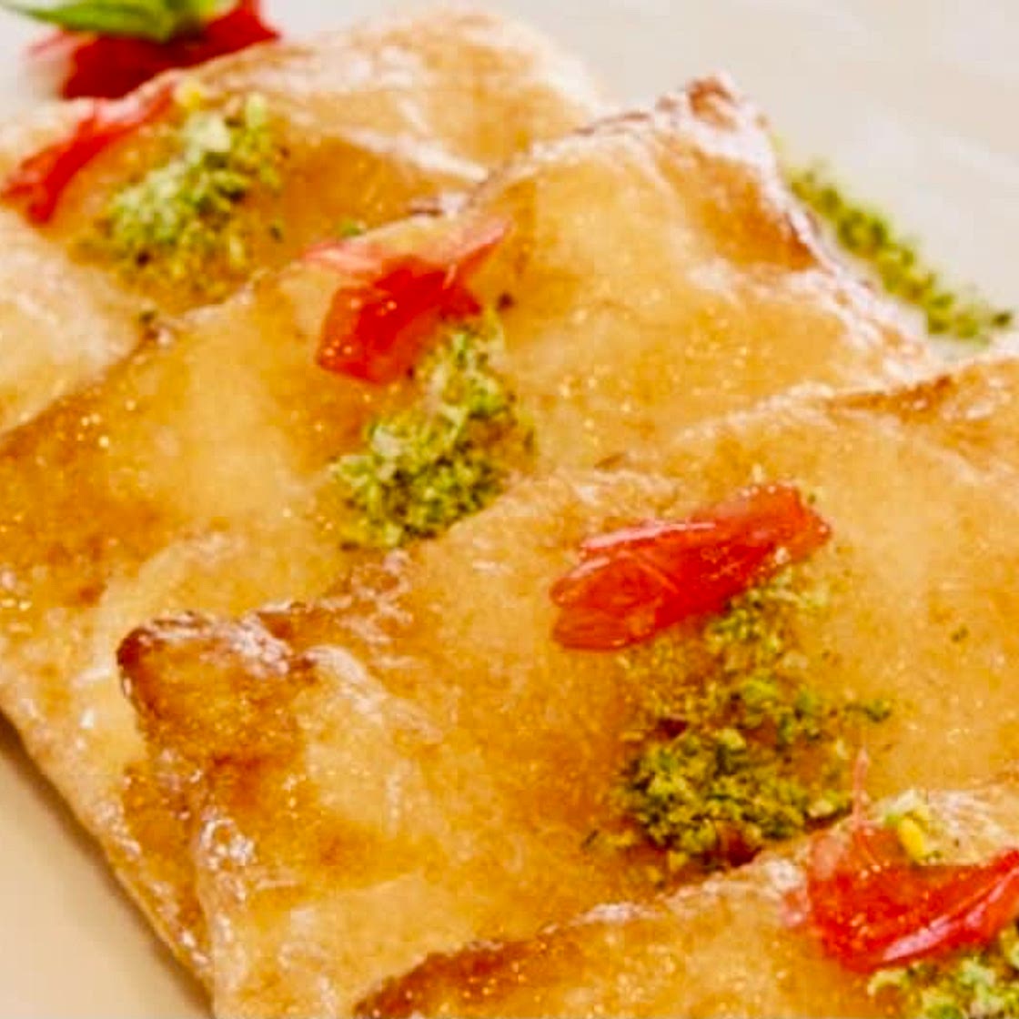 Kellage with Ashta ‎كلاج بالقشطة