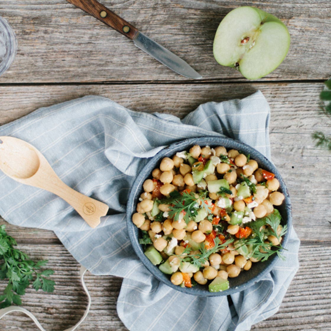 salade de pois chiches, concombre & pommes