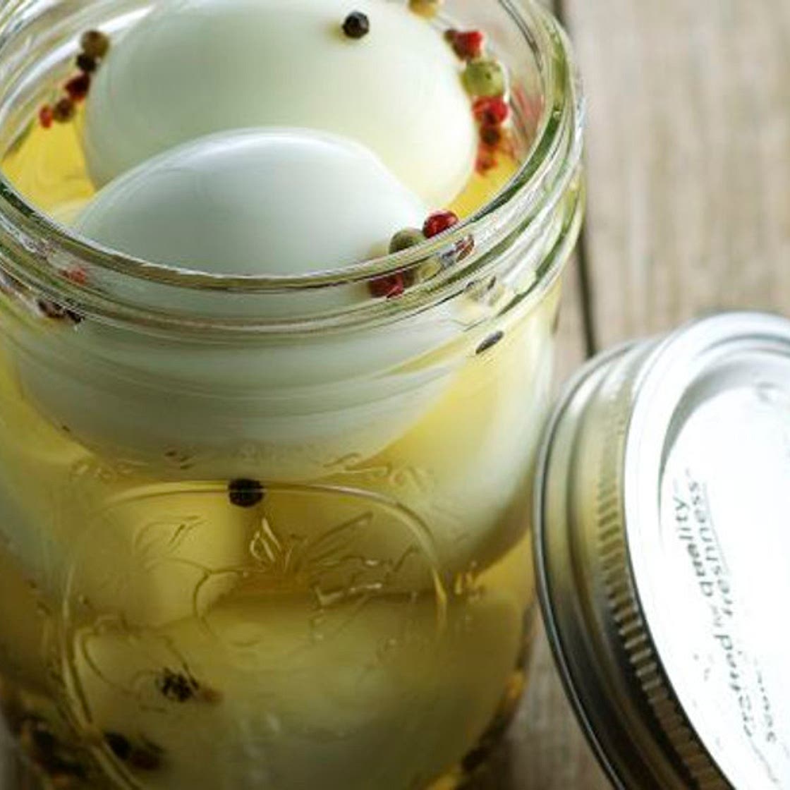 Œufs dans le vinaigre de maman