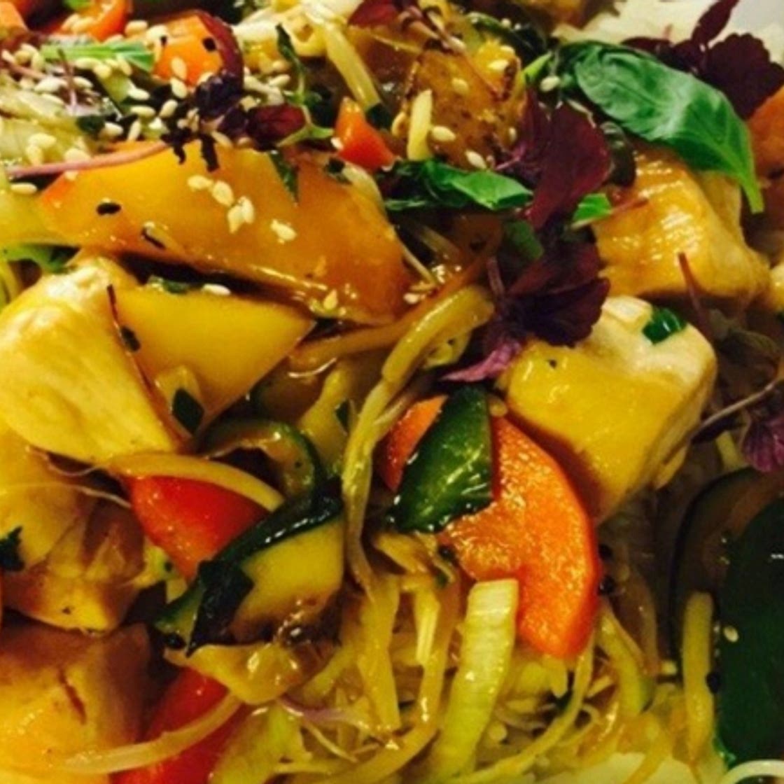 Schneller Tofu-Gemüse-Wok