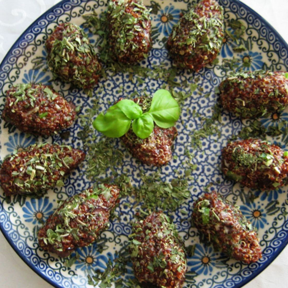 Rote Quinoa-Emmentaler-Nockerl