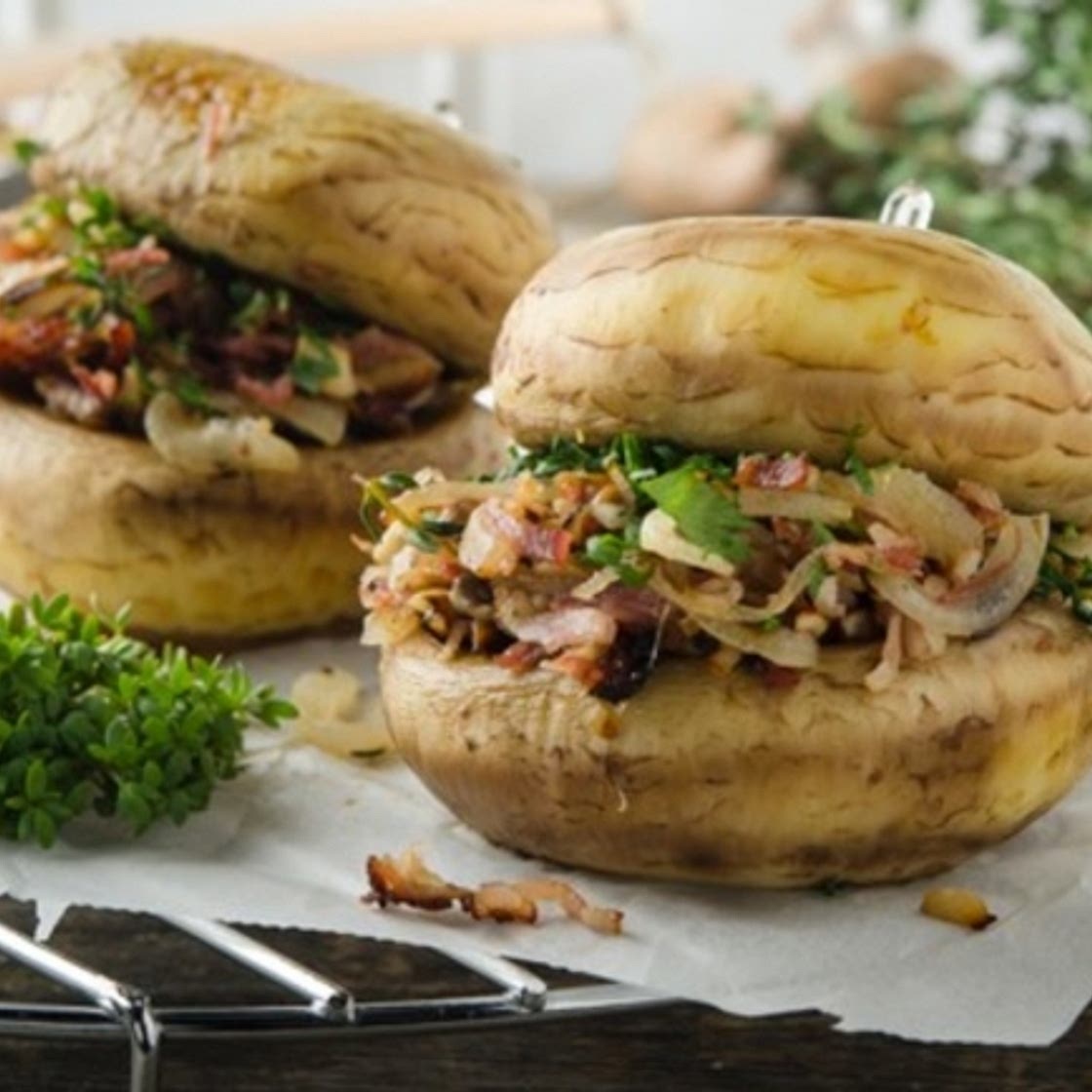 BBQ-Pilzburger mit Speckfülle