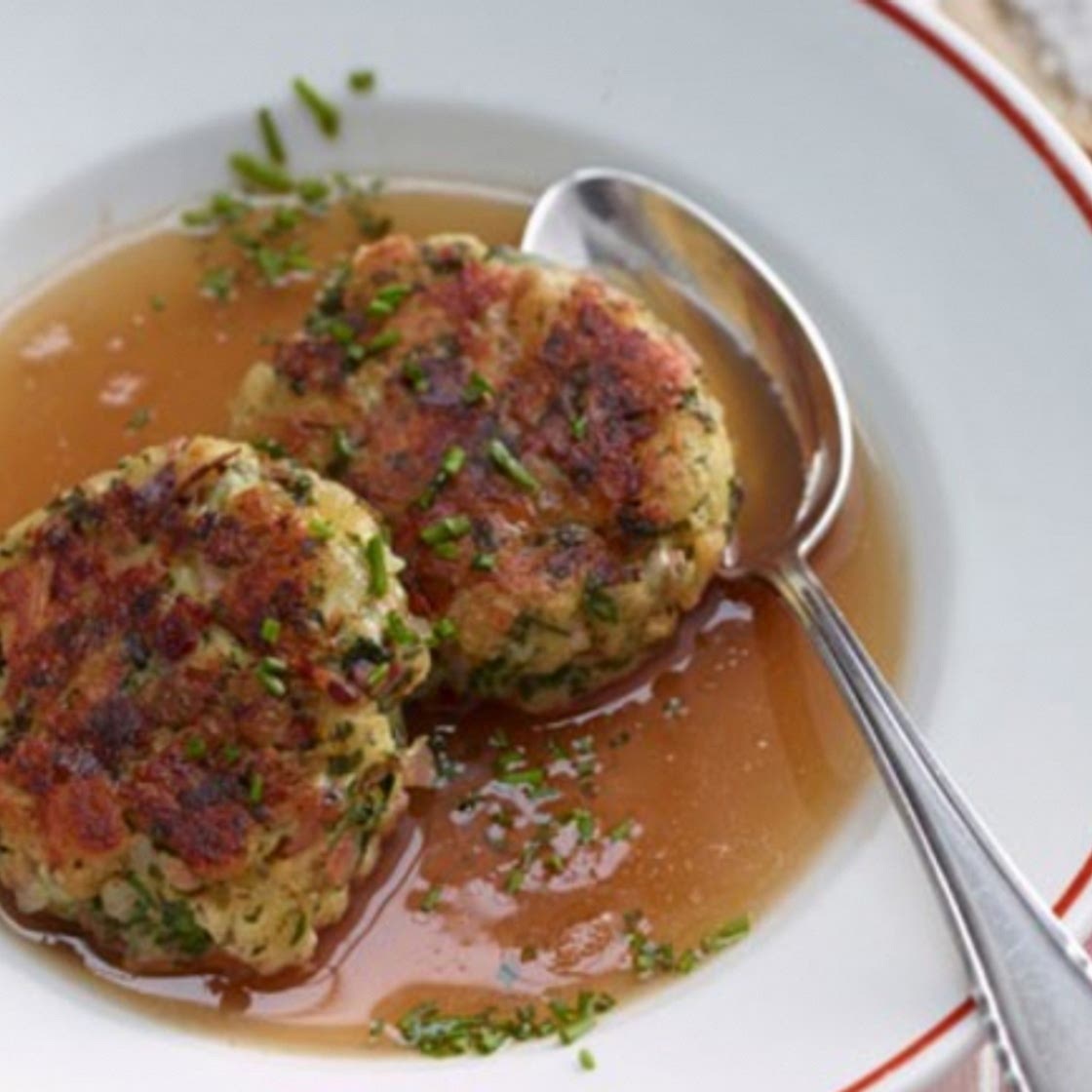 Kaspressknödelsuppe