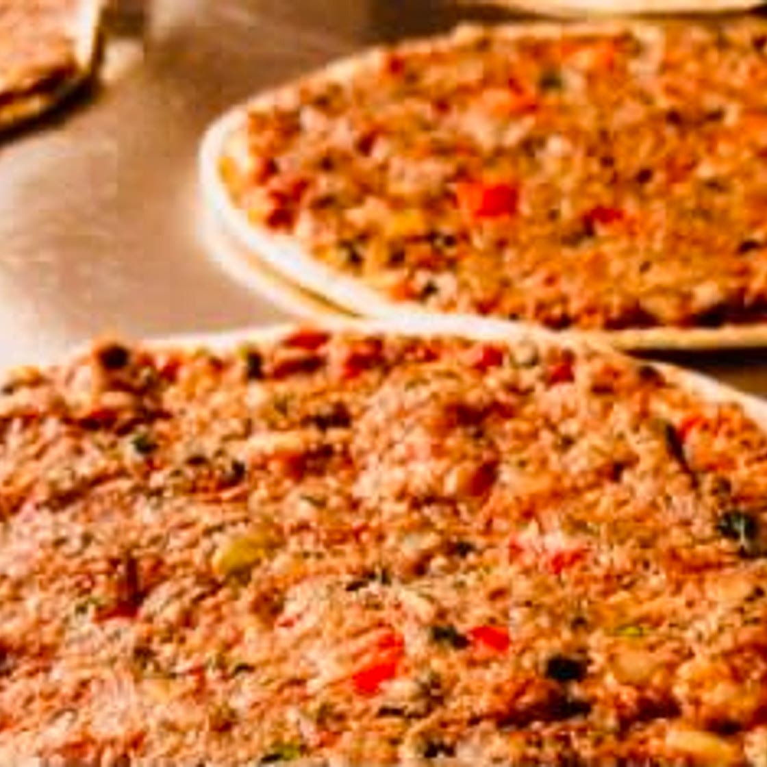 Lahm Bi Ajeen (Lebanese Meat Flat Bread) لحم بعجين