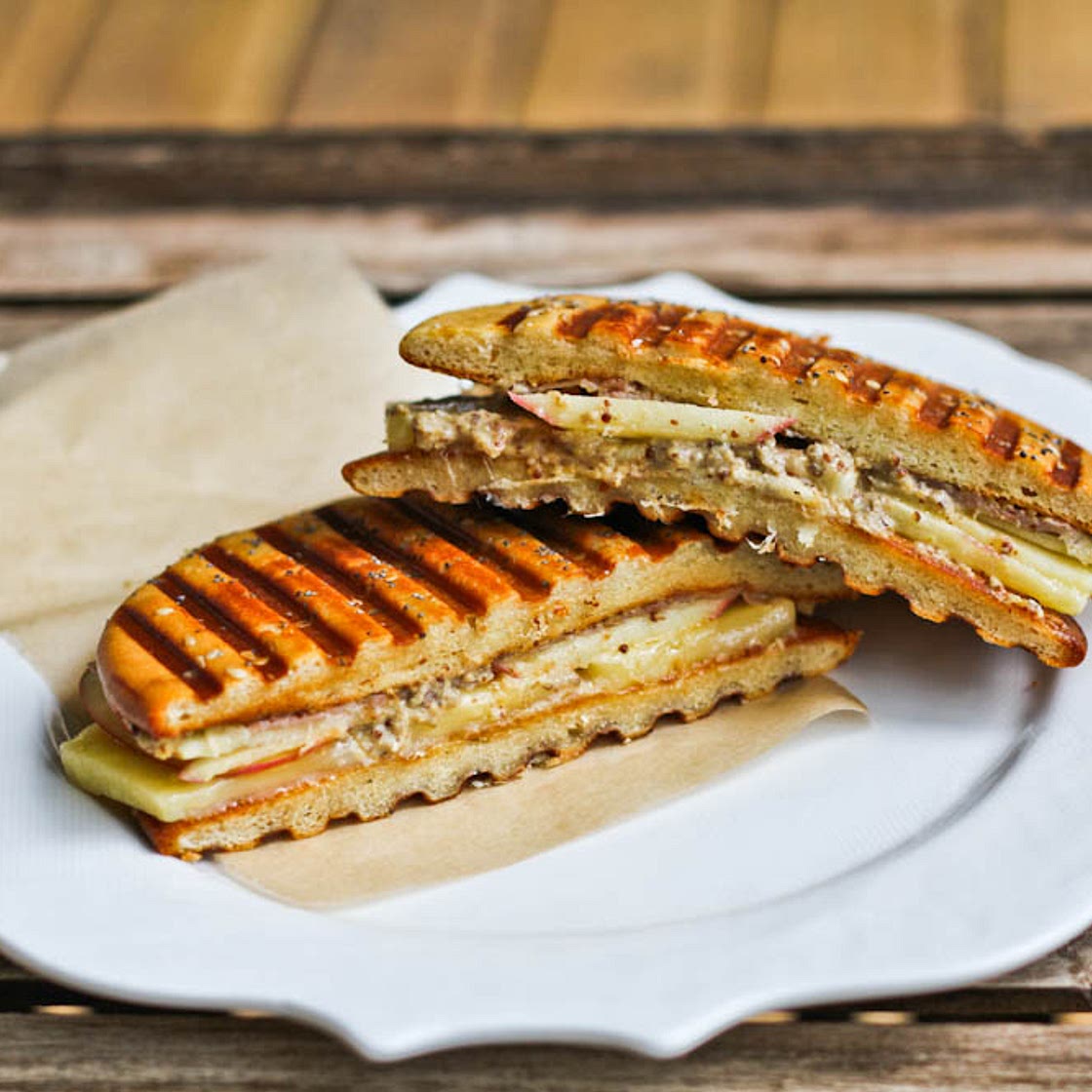 Sandwich Rounds {almond flour}