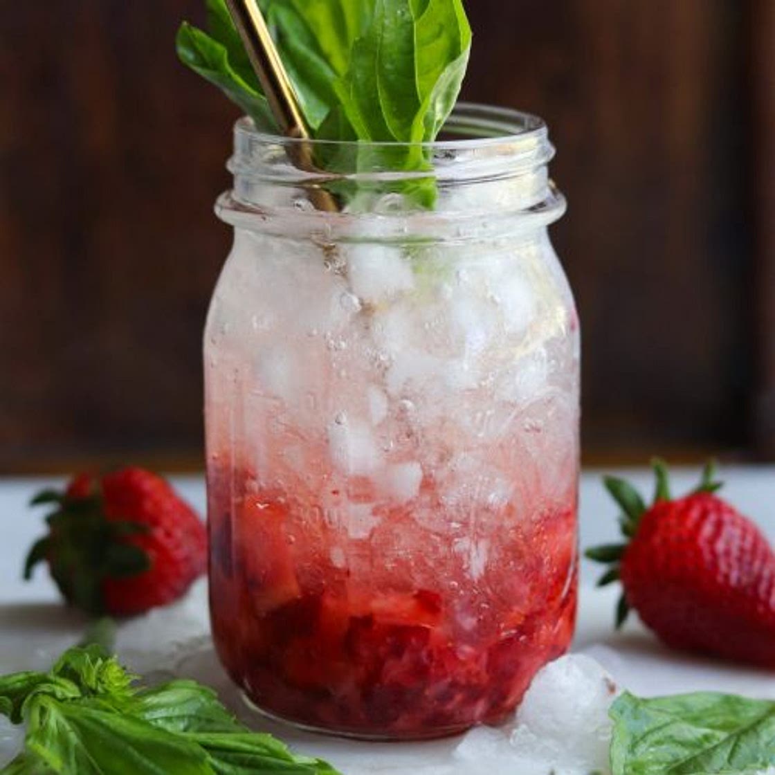 Strawberry Basil Smash Mocktail (Non-Alcoholic, Whole30)
