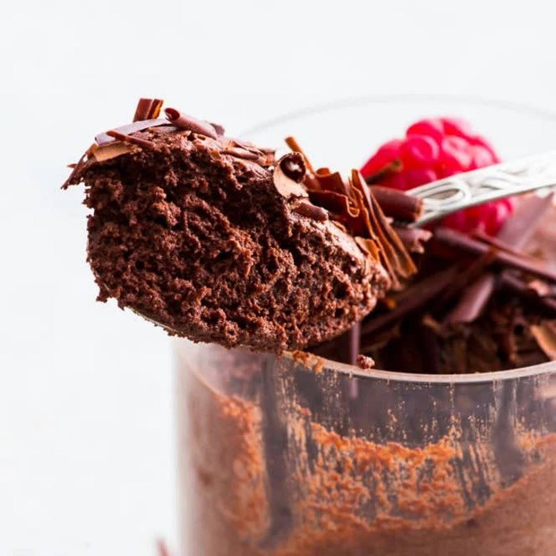 Vegan chocolate mousse with aquafaba