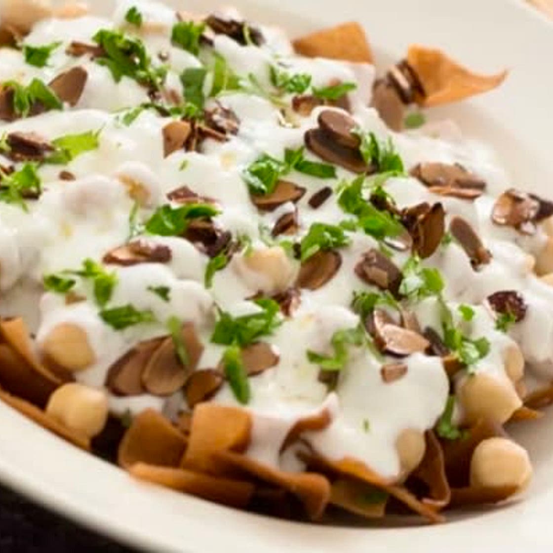 Fattet Hummus (Chickpea Fatteh) فتّة حمّص