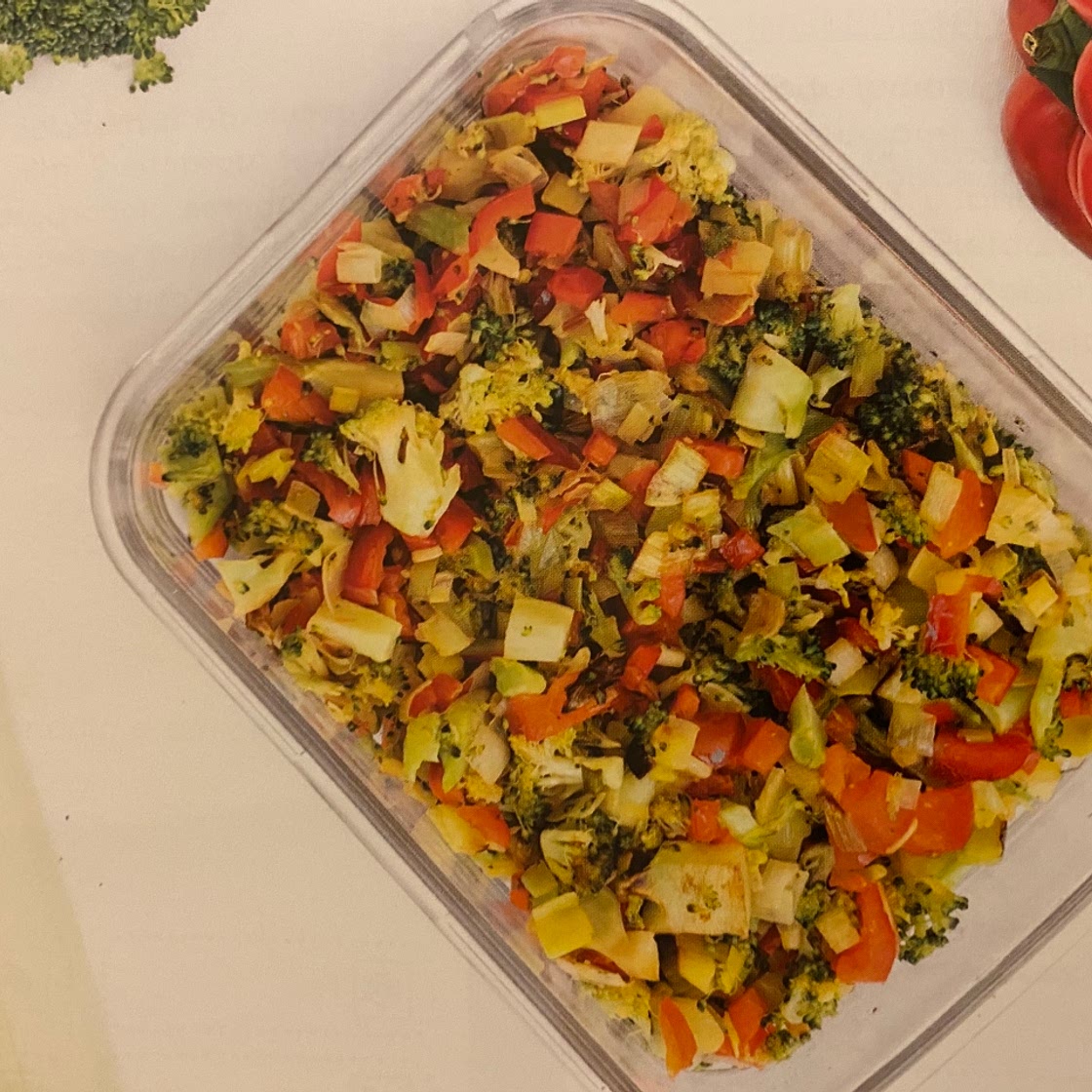 Broccoli, red pepper, and leek base