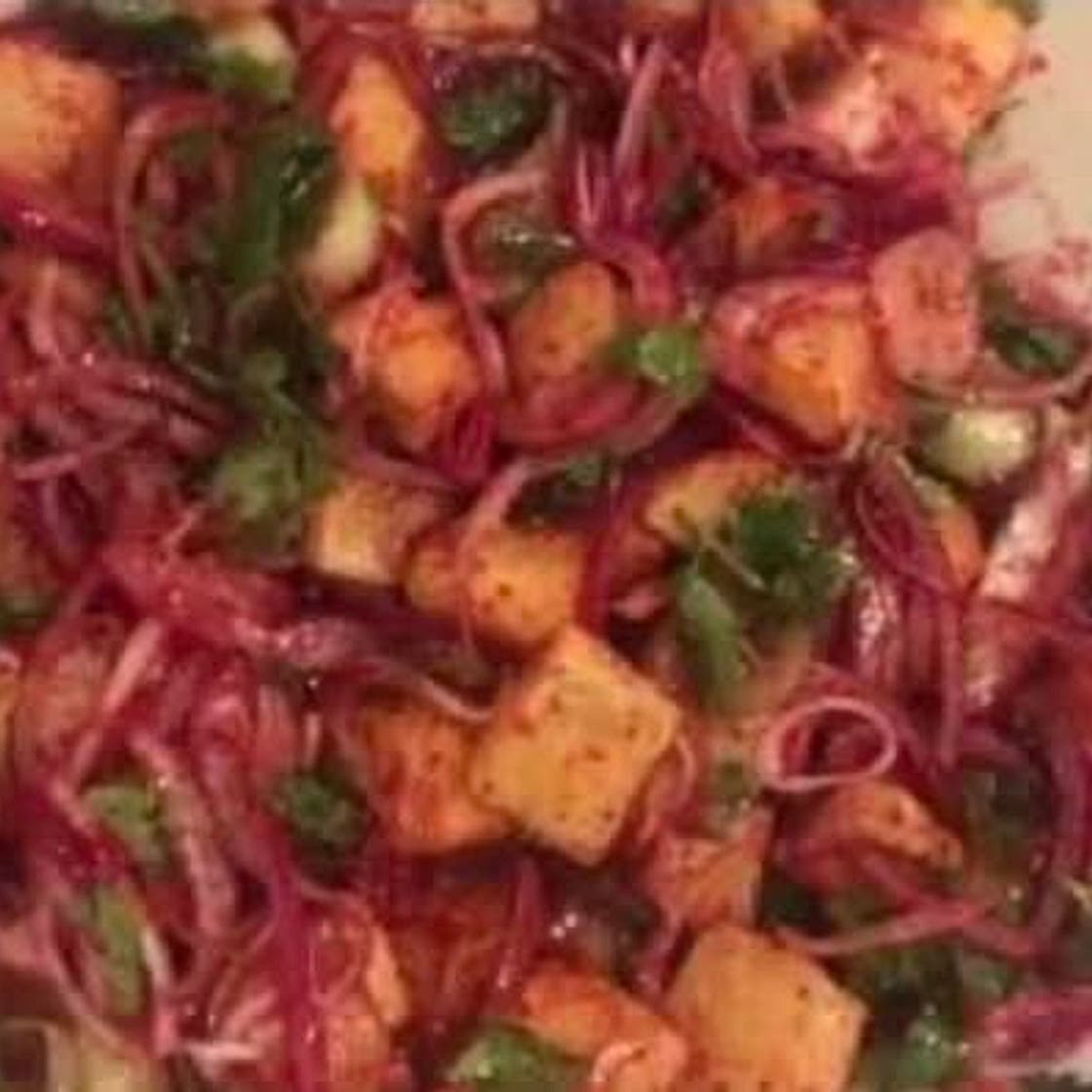 Taro with Sumac, (القلقاس البلدي المقلي)