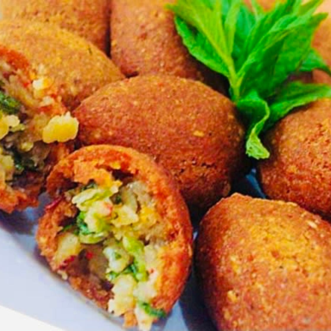 Vegan Kibbeh Stuffed with Green Vegetables 