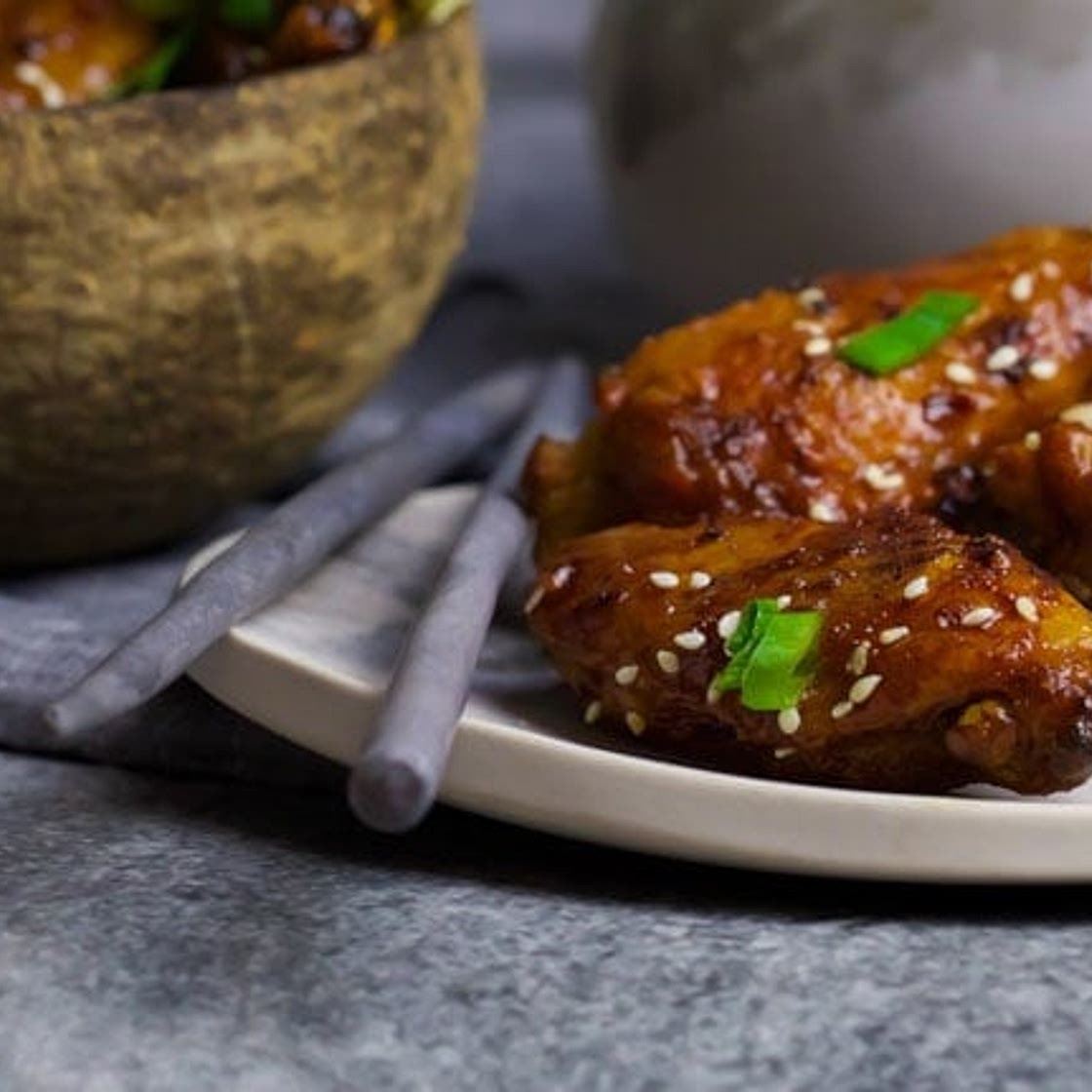 Keto Crispy Chicken Wings - Sweet and Spicy