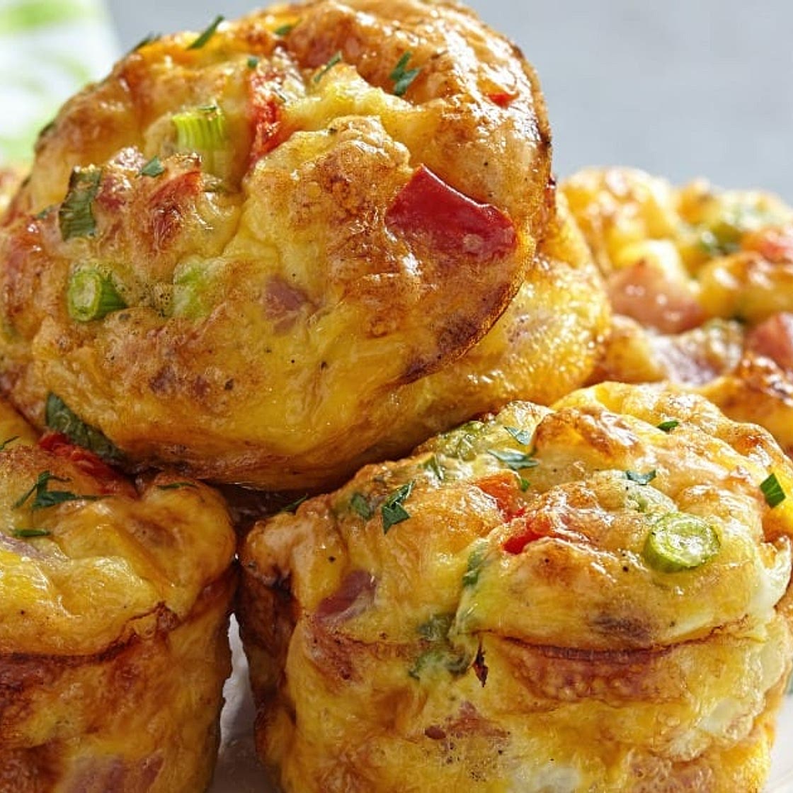 Delicious and Easy Breakfast Egg Muffins