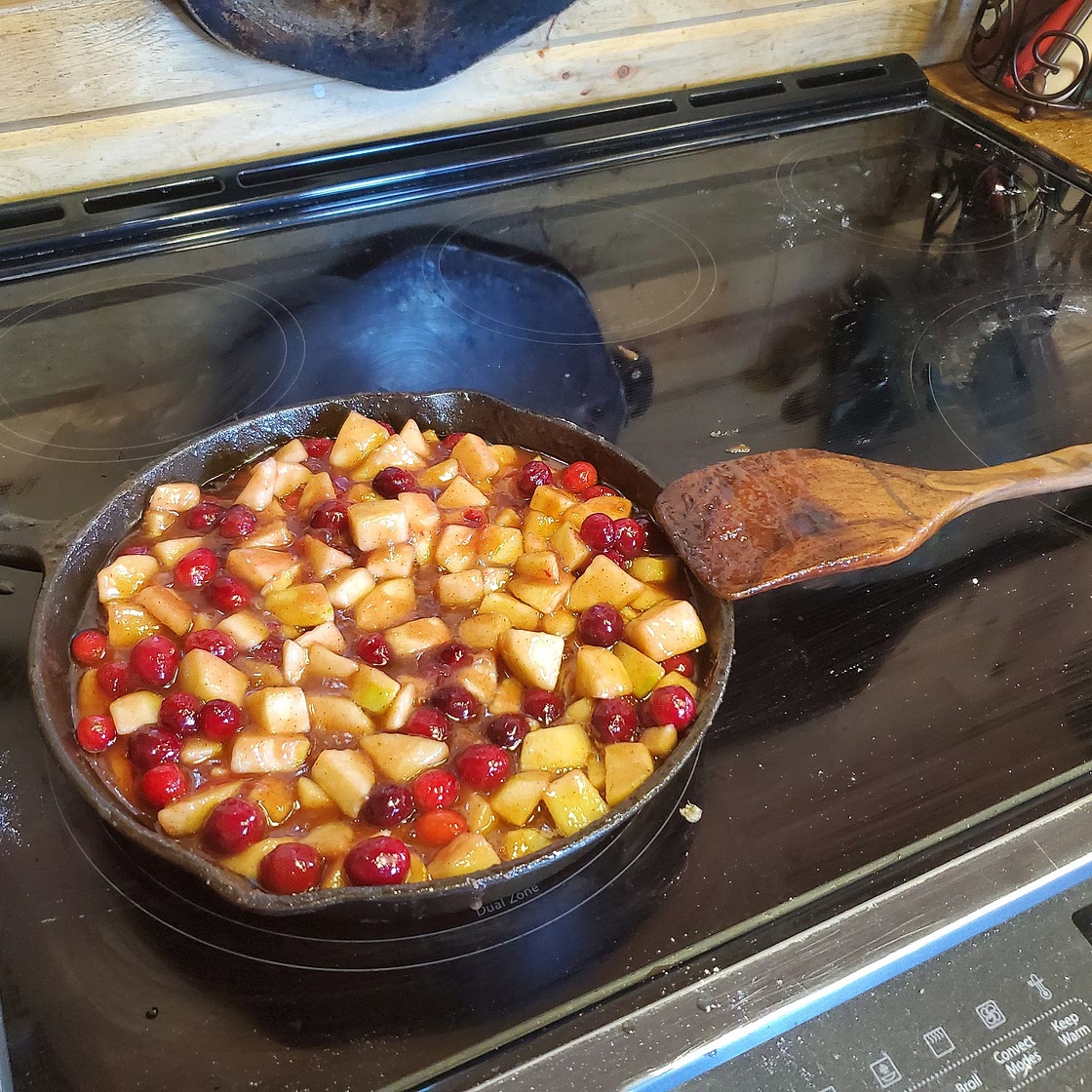 Caramel Apple Cranberry Pie