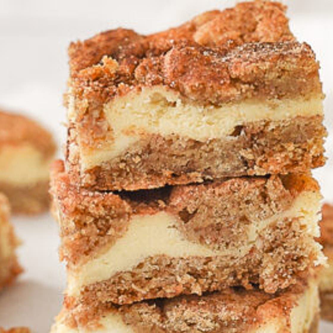 Cheesecake Snickerdoodle Blondies