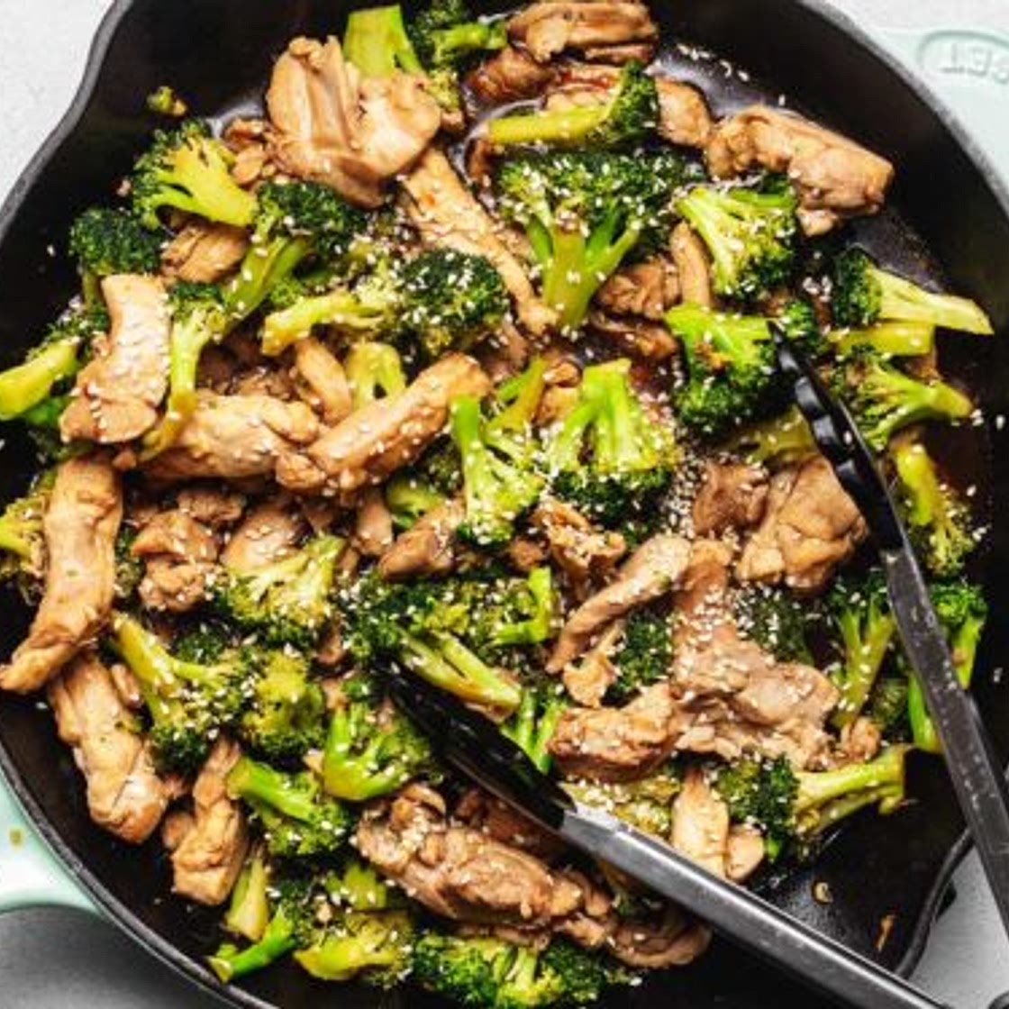 Keto Chicken Broccoli Stir Fry