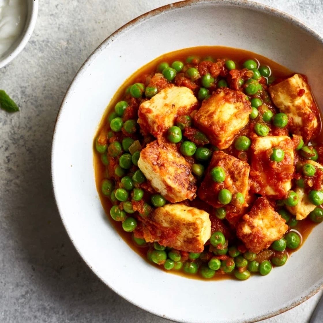 Halloumi and Pea Curry