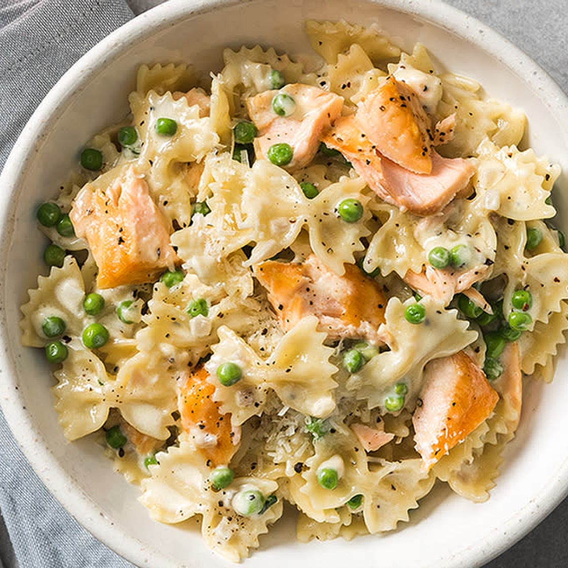Salade de pâtes au saumon 