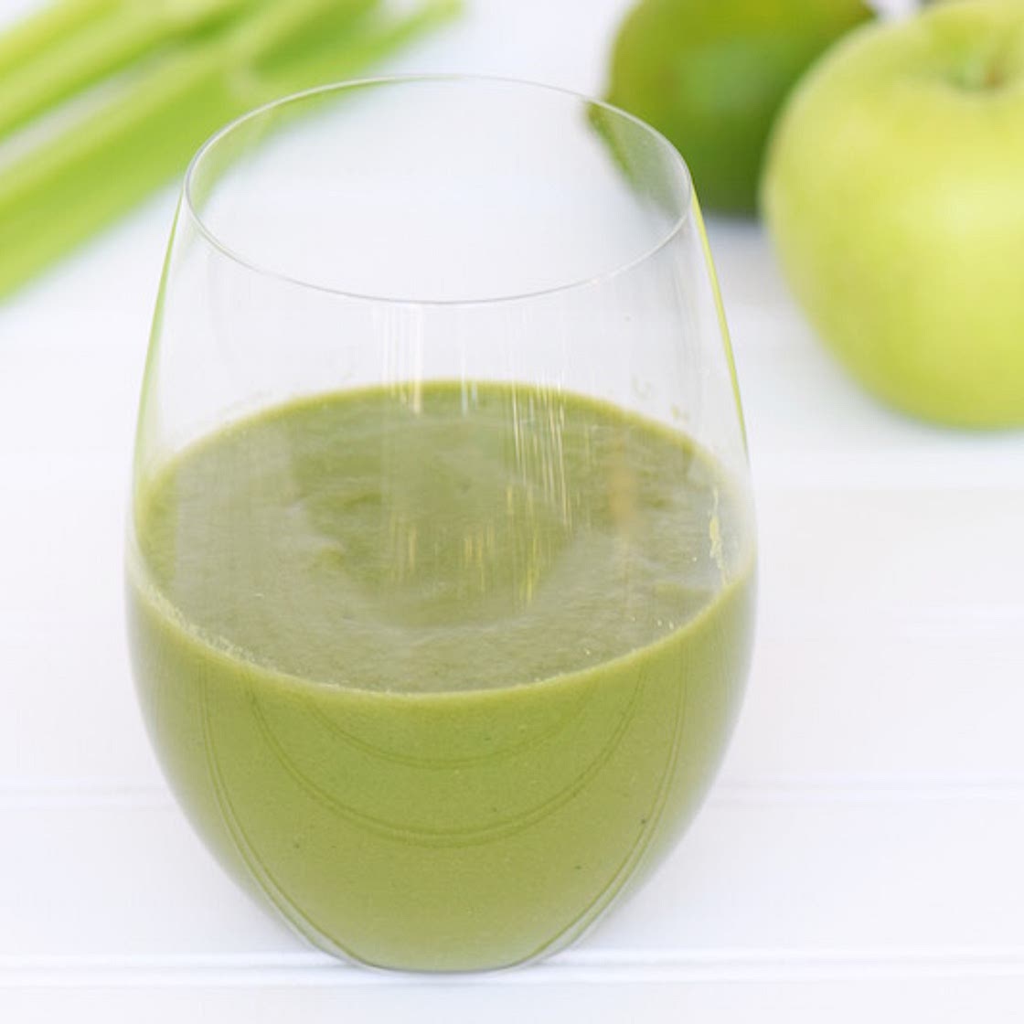 Dandelion Detox Green Smoothie {Paleo, Vegan} — Tasting Page