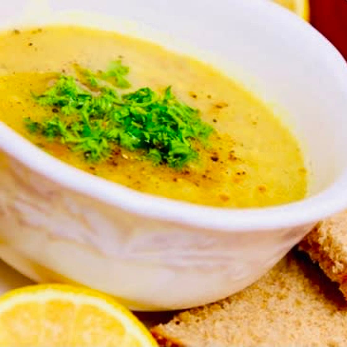 Lentil soup شوربة عدس