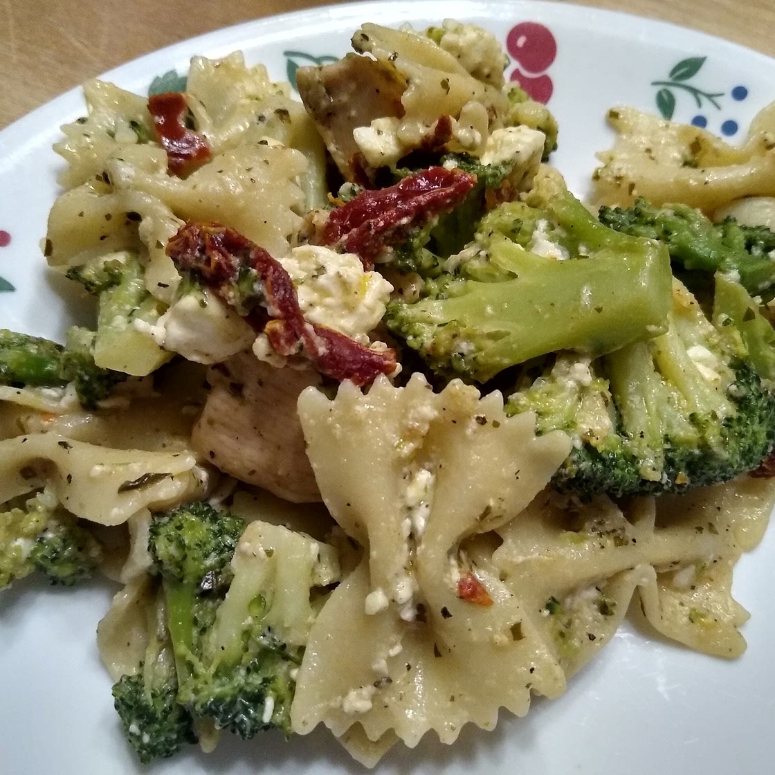 Broccoli Chicken Pesto Pasta