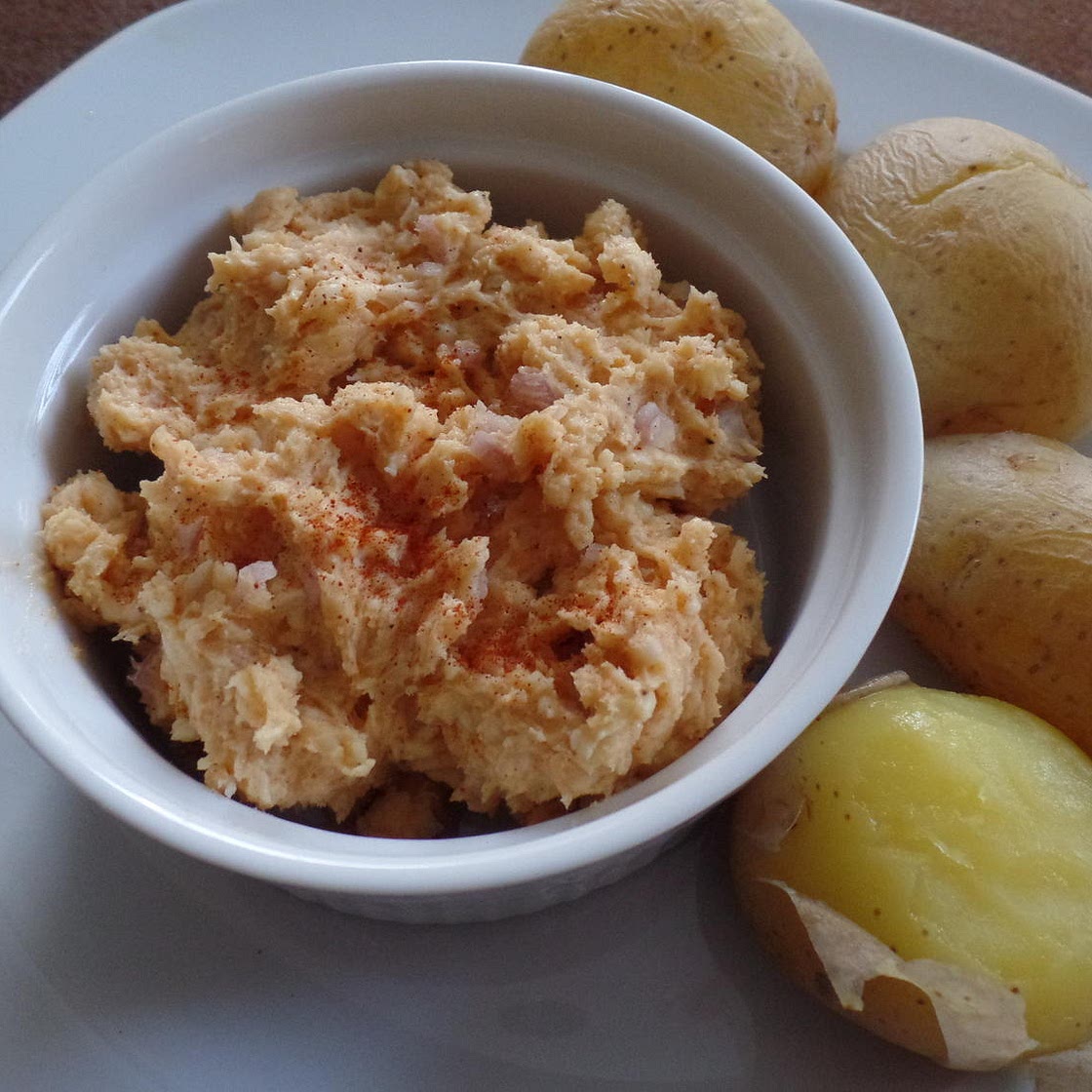 Pellkartoffeln mit Obatzda