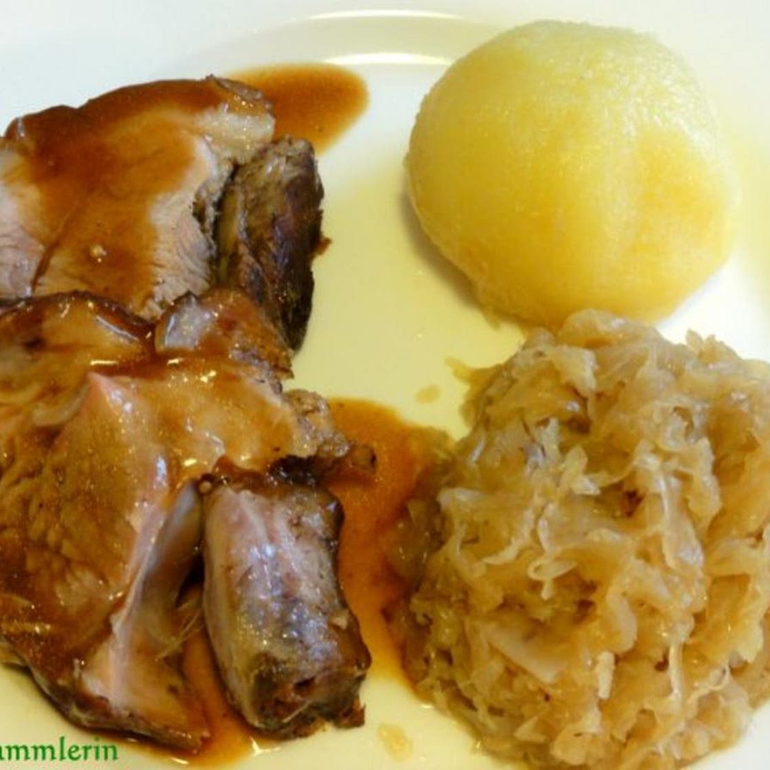 Fleisch: SCHWEINSHAXE geschmort