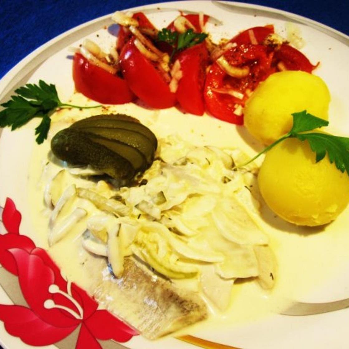Heringsfilets garniert