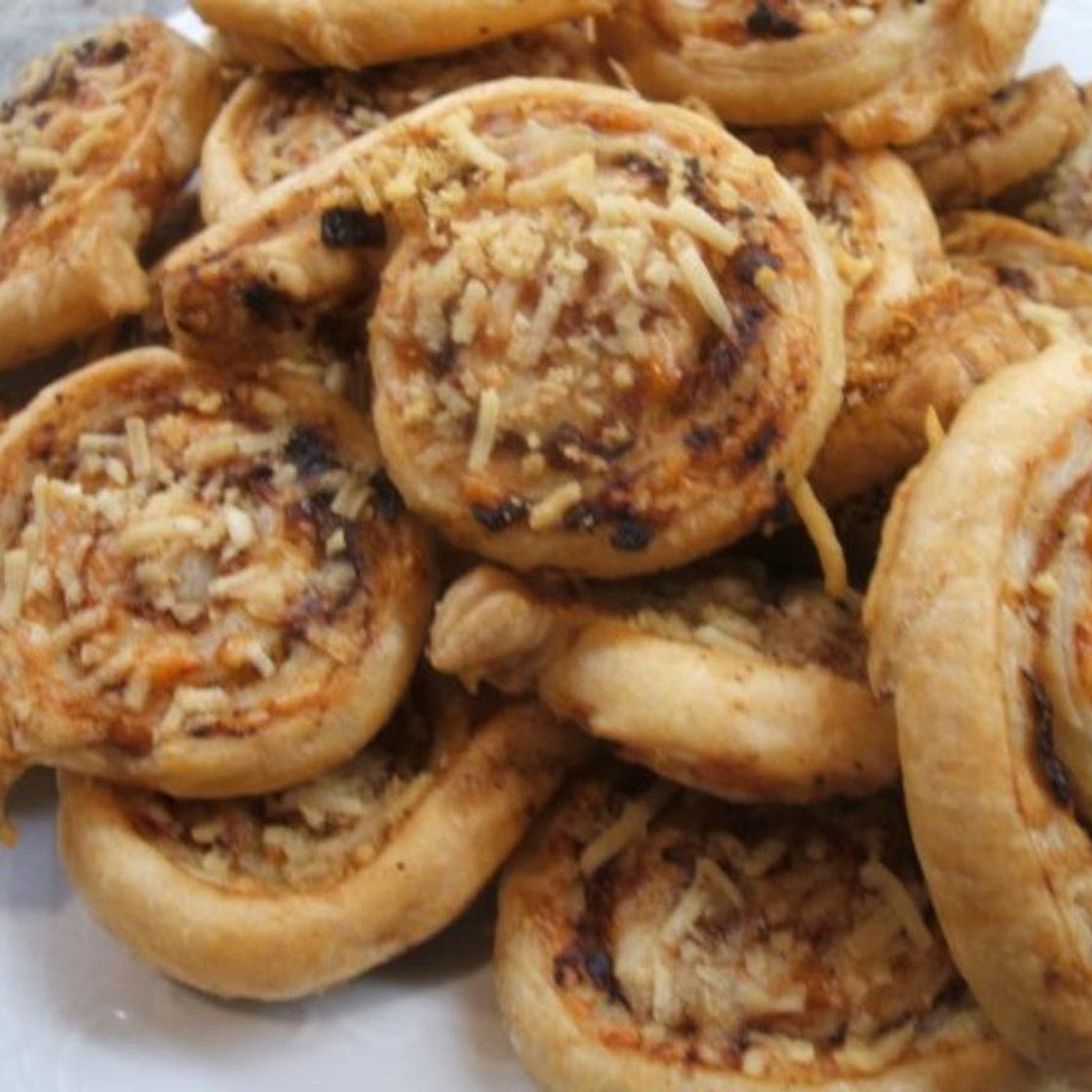 Pikantes Backen: Käs-Schneckers