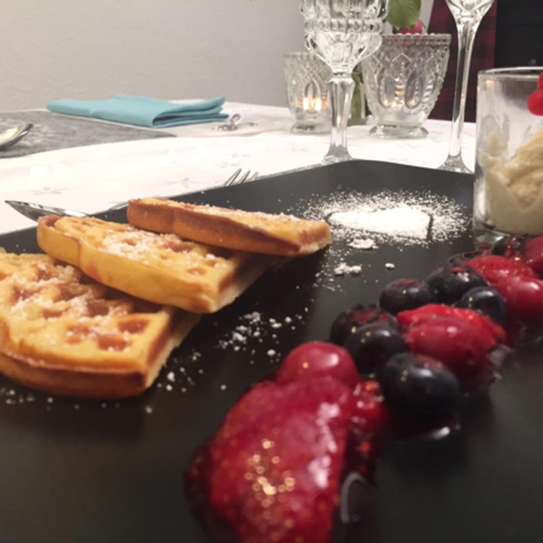 "Verliebt in den Norden" - Waffeln mit Roter Grütze
