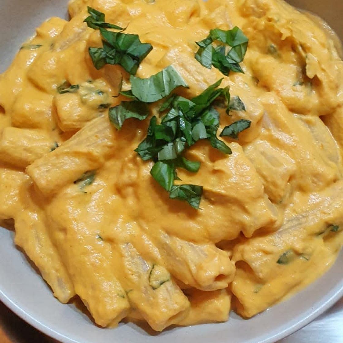 Creamy Cashew Tomato Pasta
