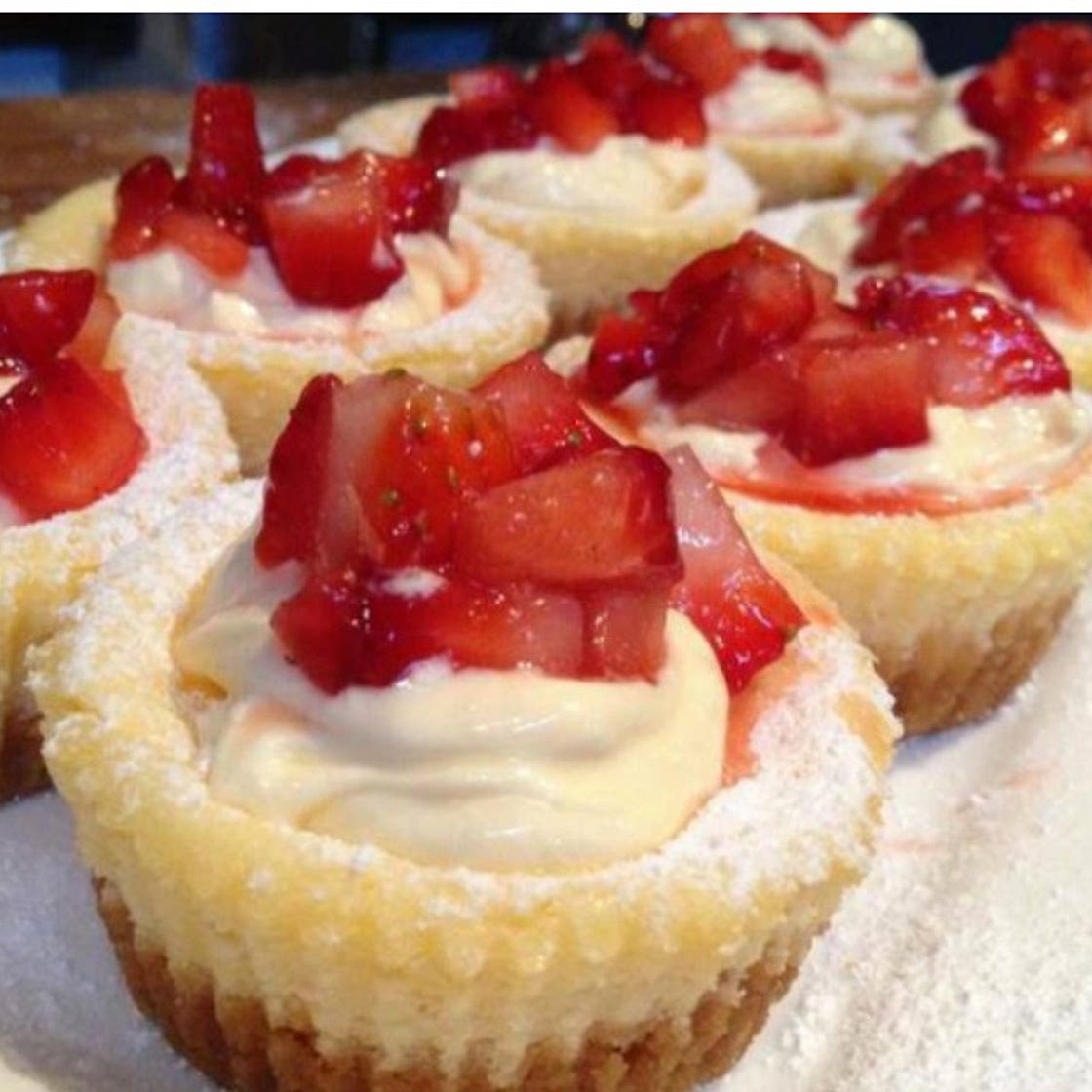 Cheesecake cupcakes