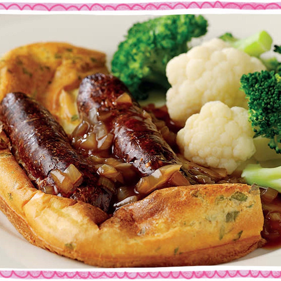 STEP 3/4 Toad in the hole with onion gravy