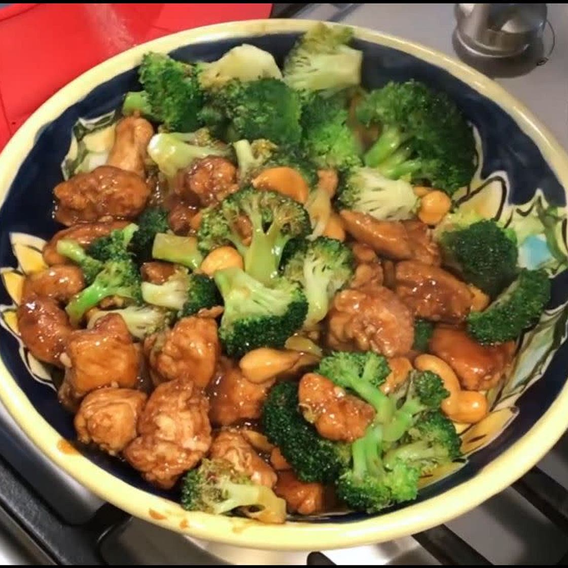 Chicken & Cashews Stir-Fry
