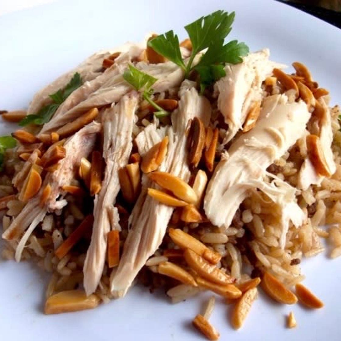Riz w’djej (Rice with Chicken)  ‎رز عا دجاج 
