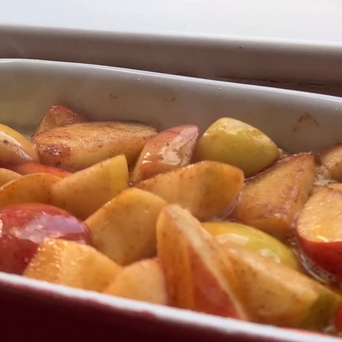 Autumnal Apple Oatmeal