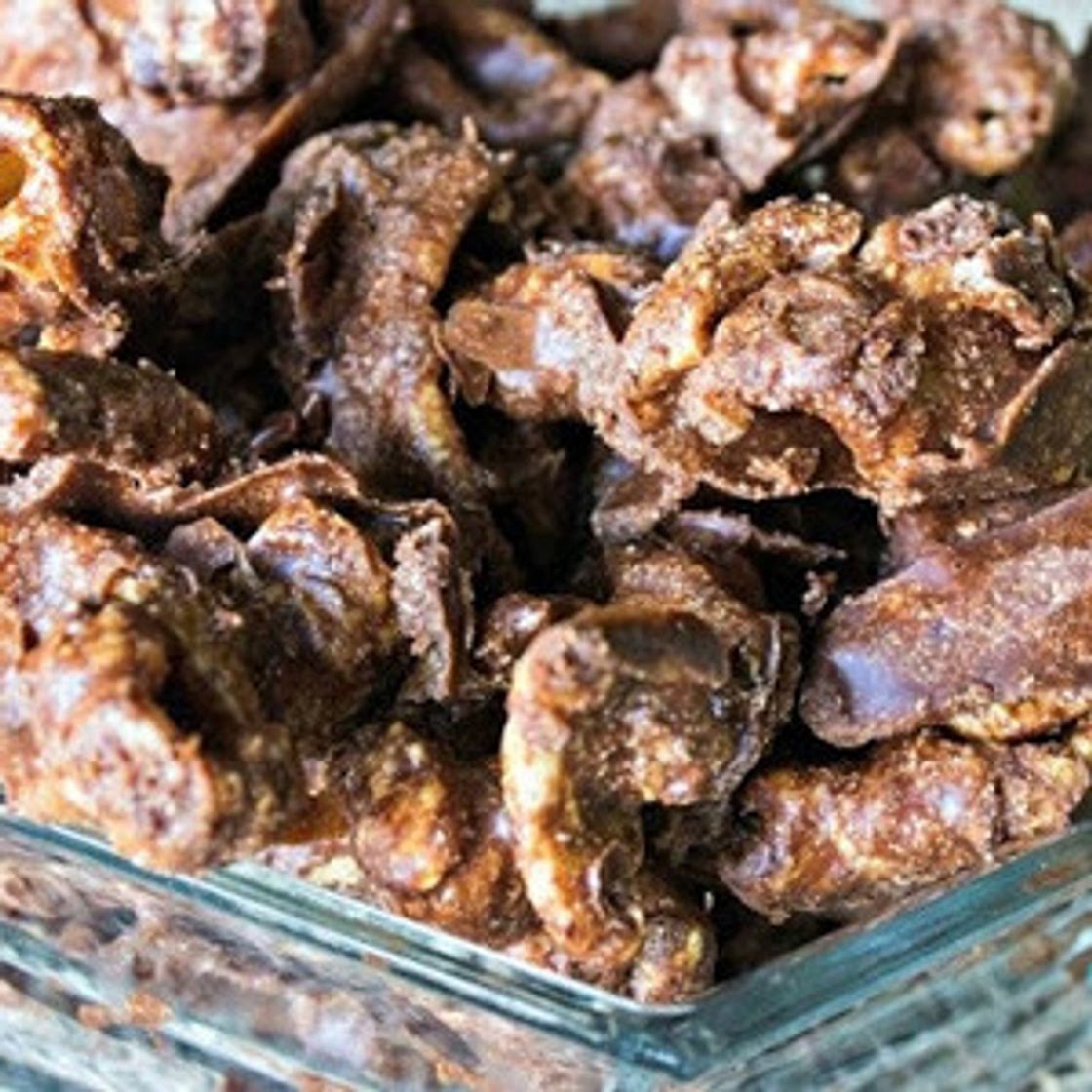 Keto Pork Rind Puppy Chow recipes