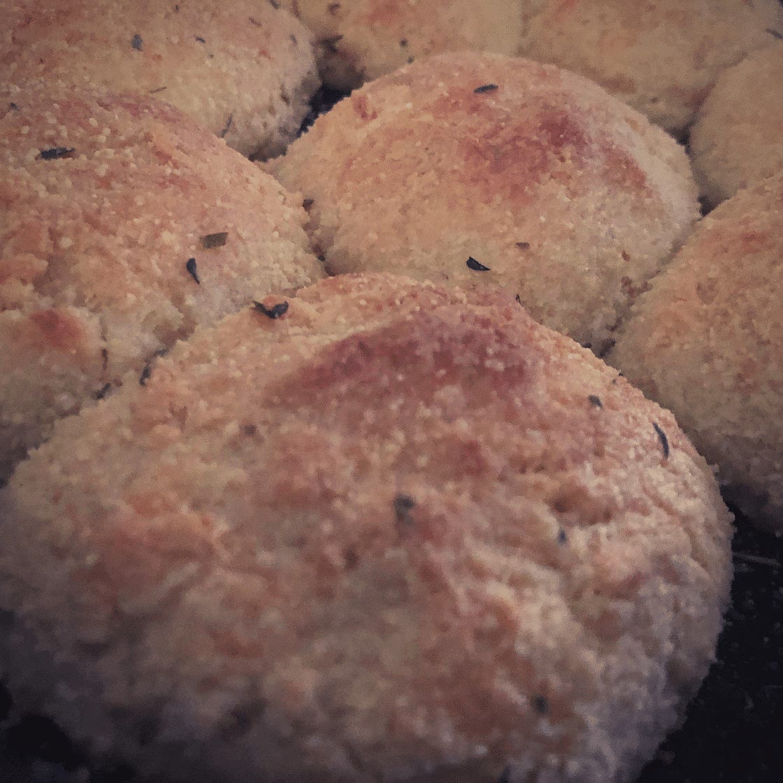 Keto Dinner Rolls - Garlic & Parm Recipe