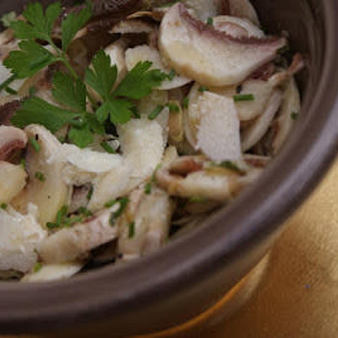 Salade simple de champignons frais (de Paris)