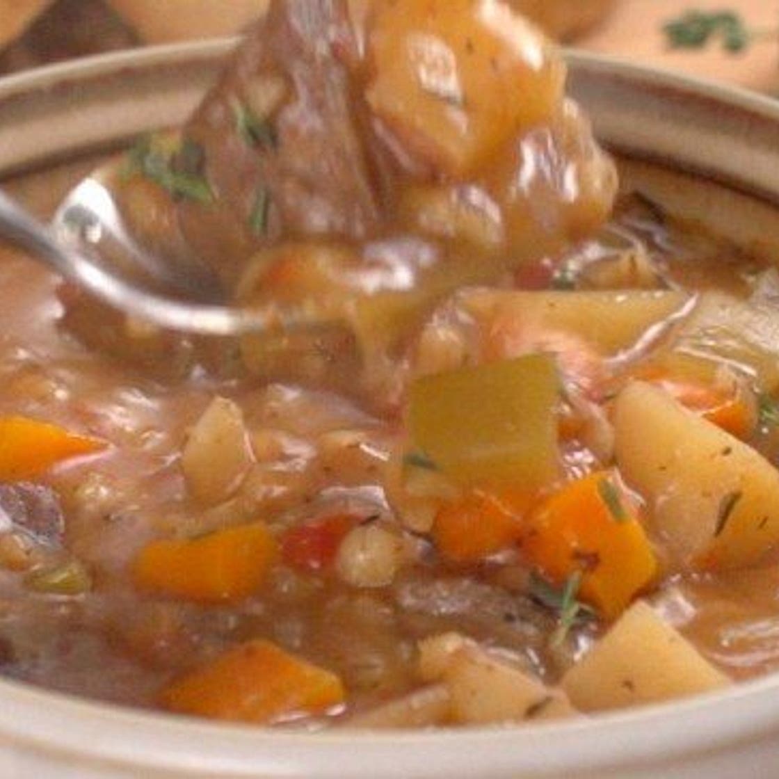 Slow Cooker Beef Barley Soup