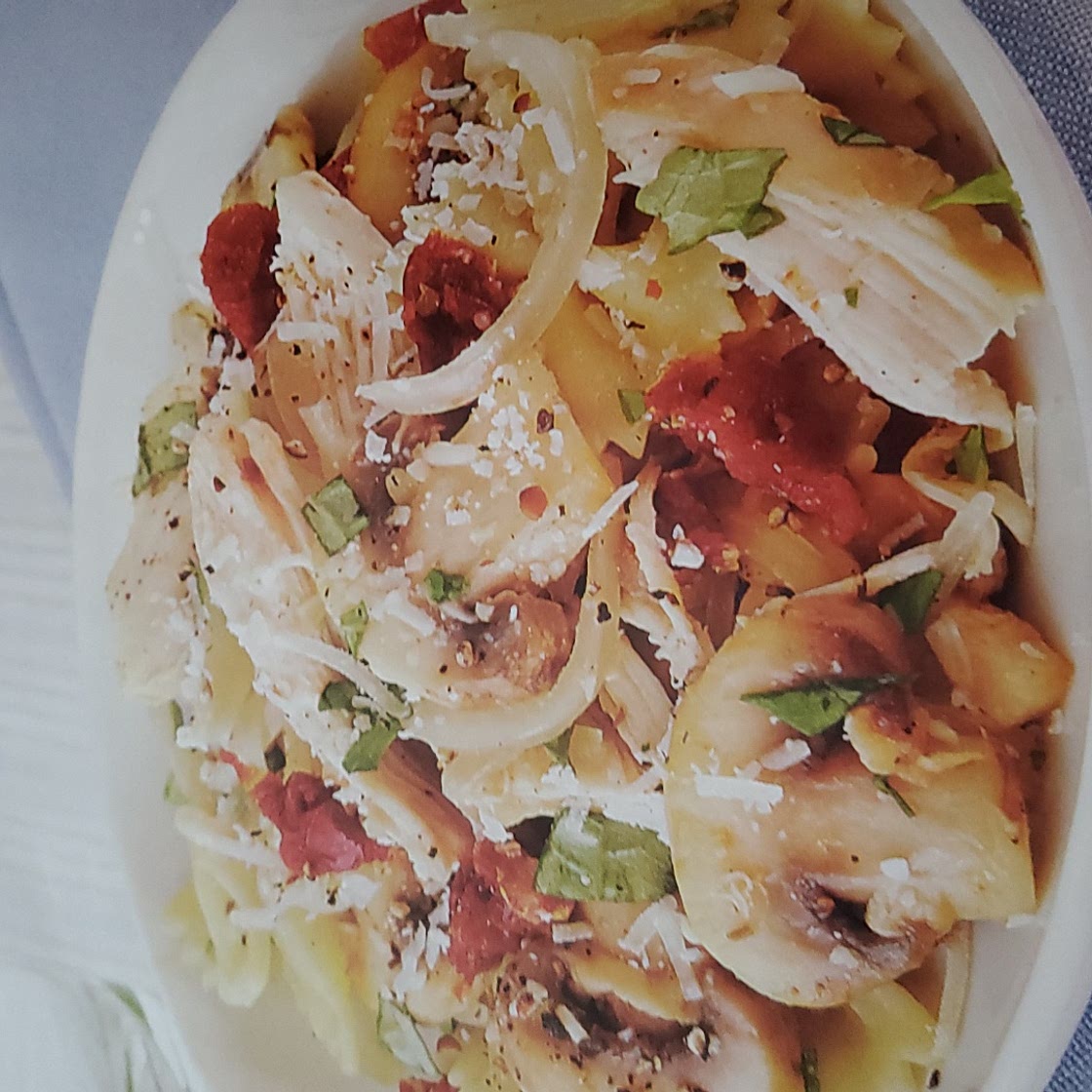 FARFALLE WITH CHICKEN AND SUN-DRIED TOMATOES